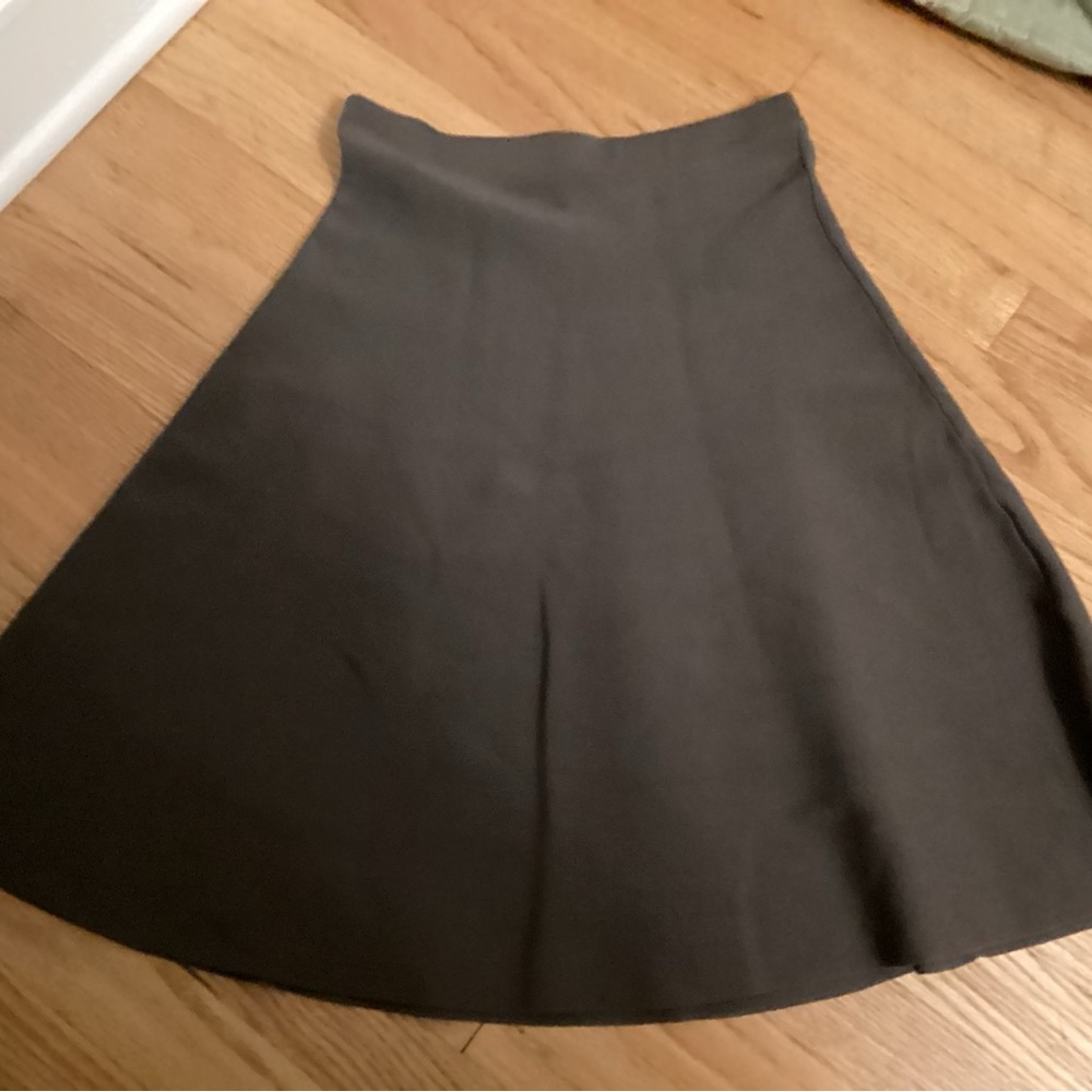 Grey knit skirt